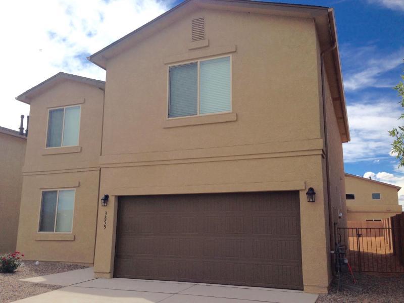 3855 Desert Pinon NE, Rio Rancho, NM 87144