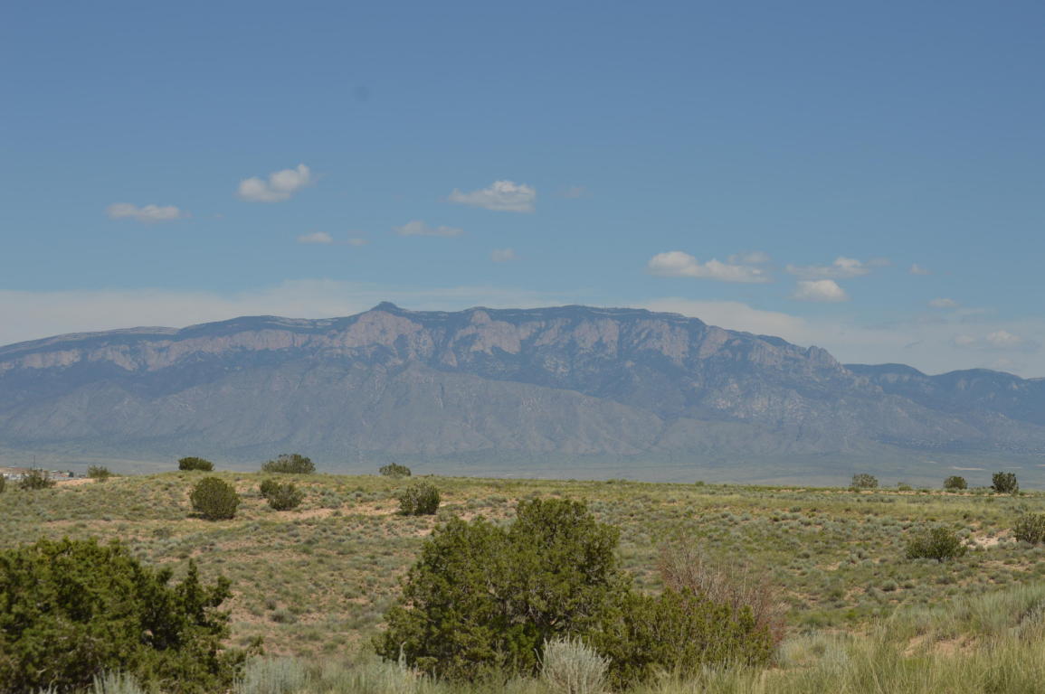 1102 11th Avenue NE, Rio Rancho, NM 87144