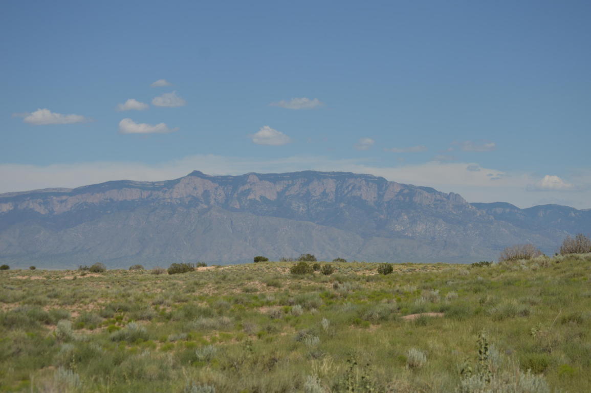 1102 11th Avenue NE, Rio Rancho, NM 87144