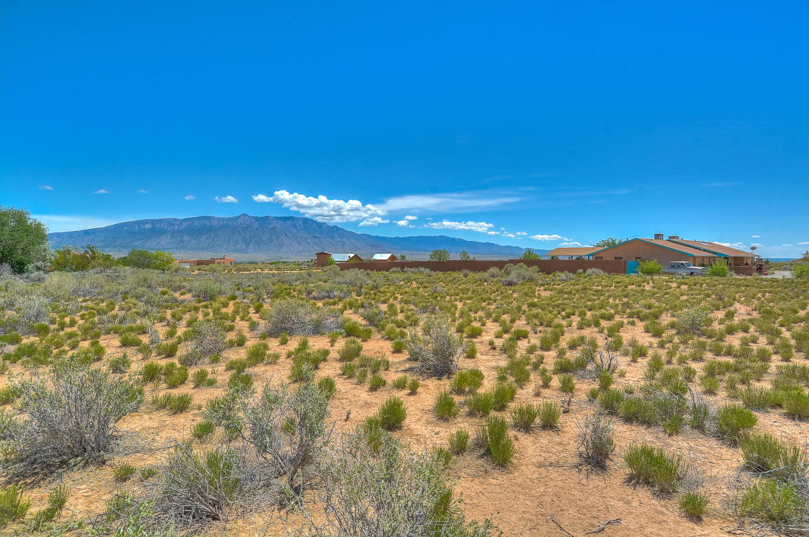 1800 Coulter Street NE, Rio Rancho, NM 87144