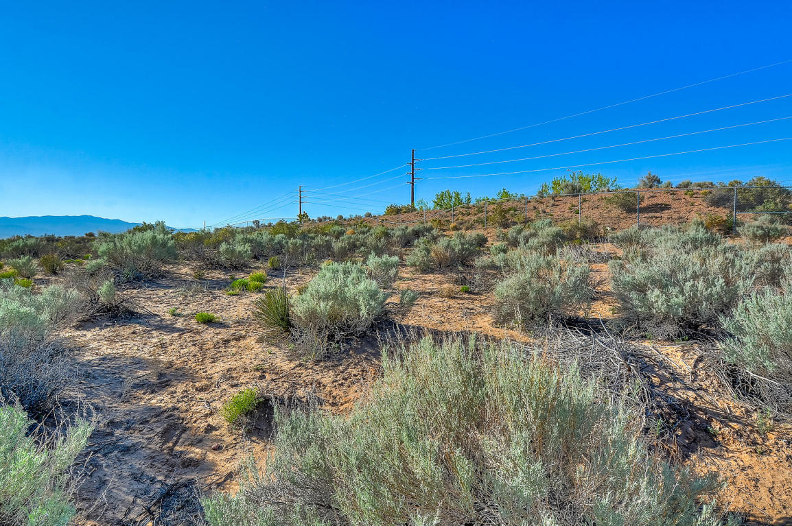 509 Monterrey Road NE, Rio Rancho, NM 87144