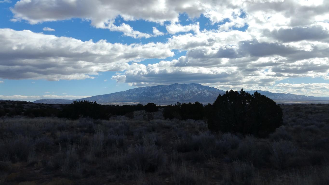 5008 Kennard Road NE, Rio Rancho, NM 87144