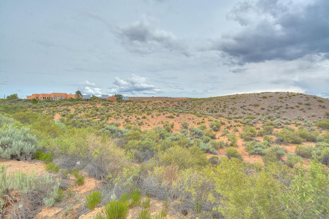5611 Iris NE, Rio Rancho, NM 87144