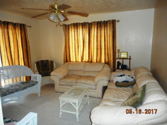 1704 Helena Dr, Gallup, NM 87301