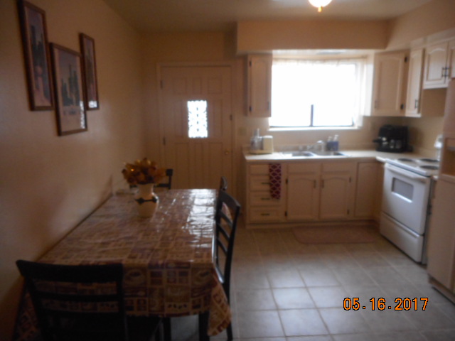 1704 Helena Dr, Gallup, NM 87301