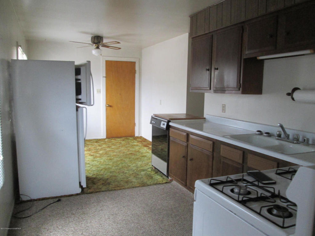 500 W SYCAMORE Avenue, Bloomfield, NM 87413