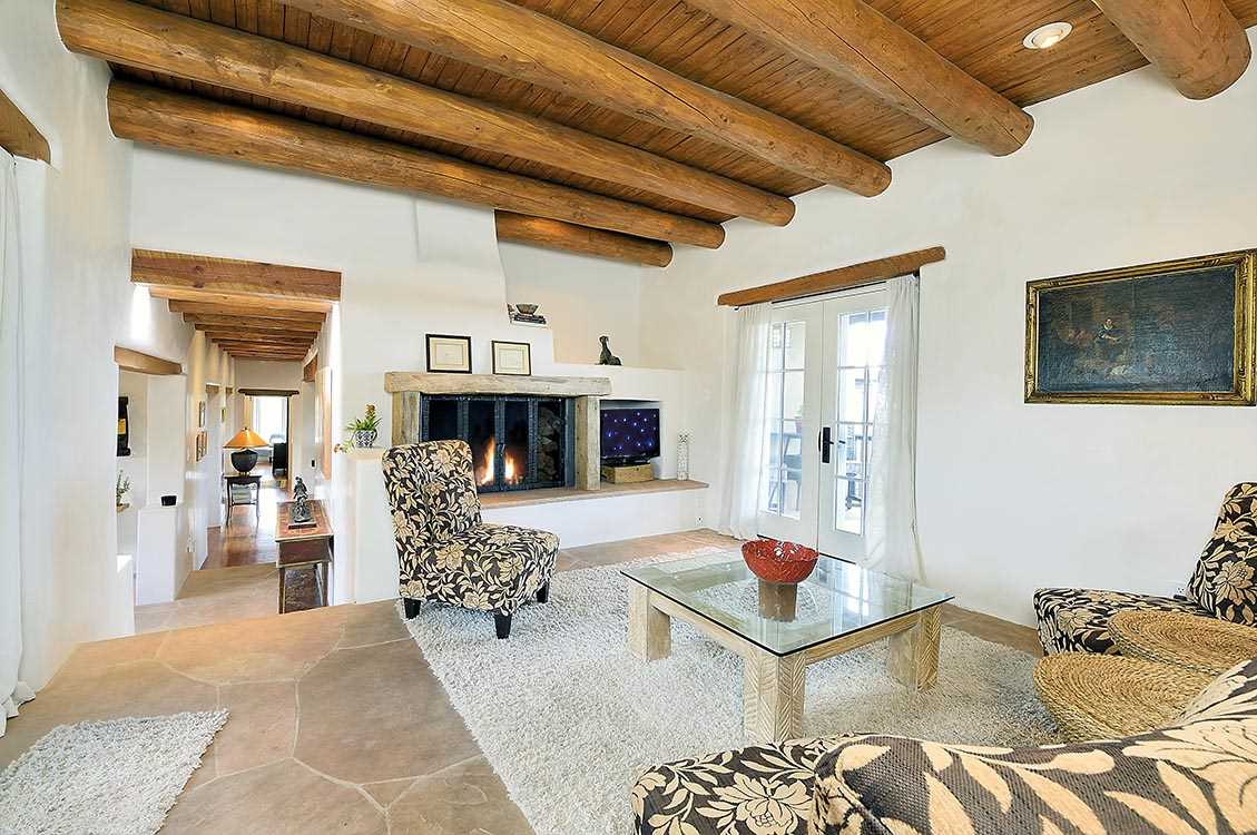 751 Canada Ancha, Santa Fe, NM 87501
