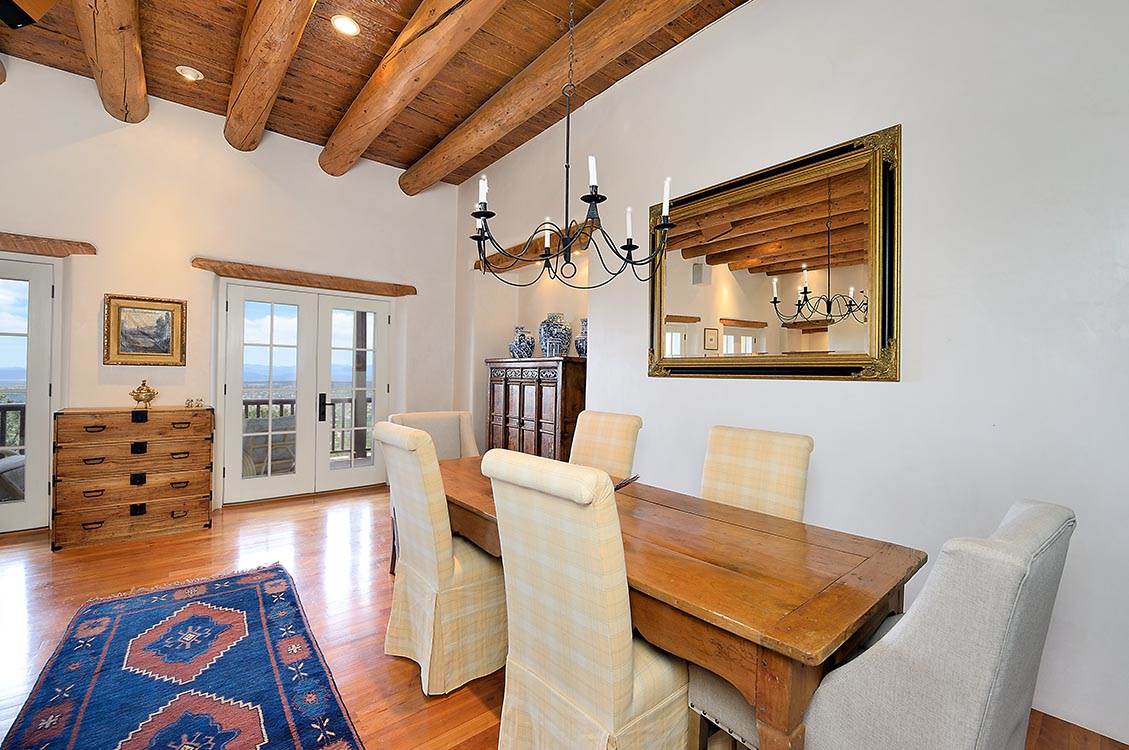 751 Canada Ancha, Santa Fe, NM 87501