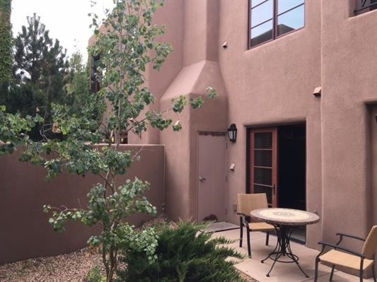 103 Catron Street, Santa Fe, NM 87501