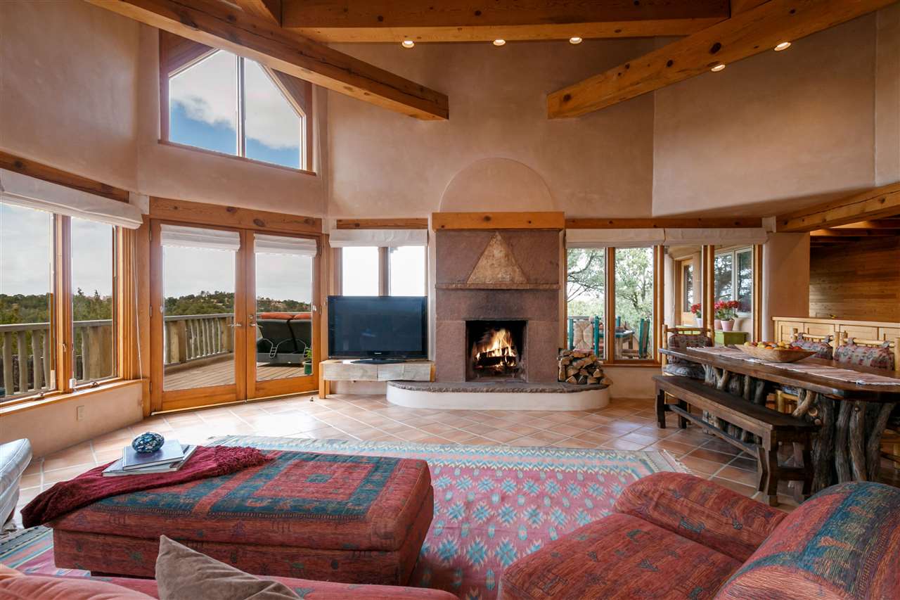 1631 Camino De Cruz Blanca, Santa Fe, NM 87505