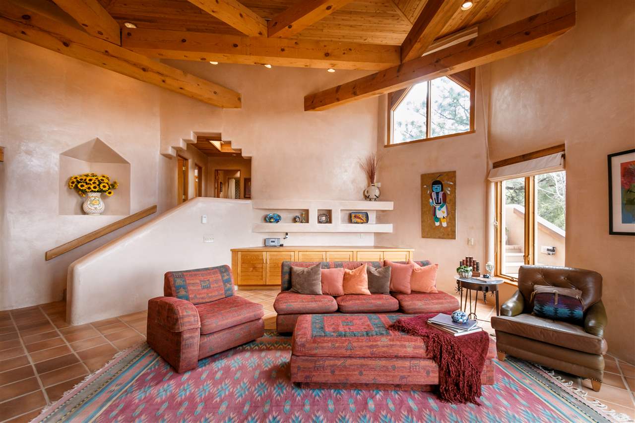 1631 Camino De Cruz Blanca, Santa Fe, NM 87505
