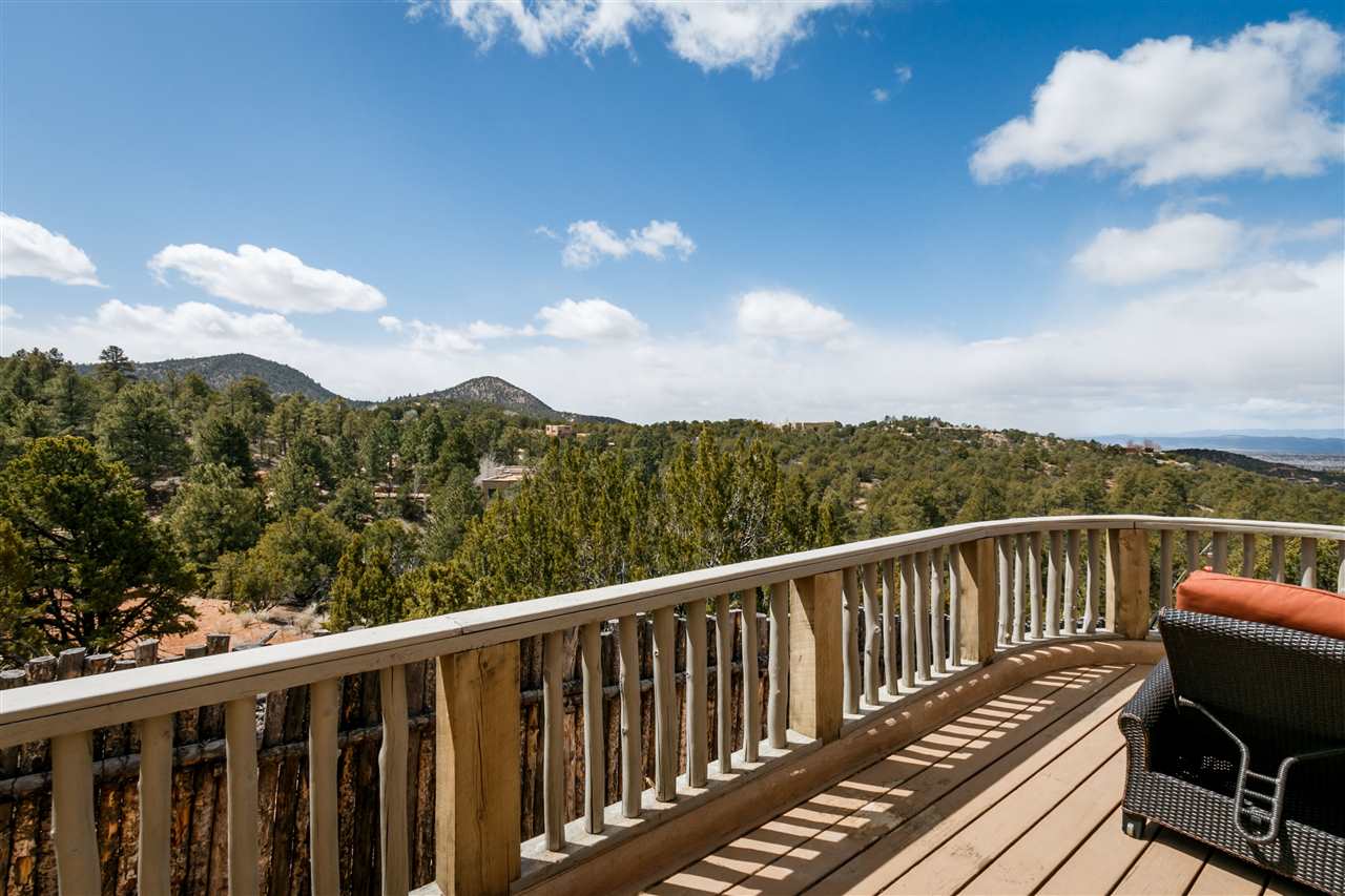 1631 Camino De Cruz Blanca, Santa Fe, NM 87505
