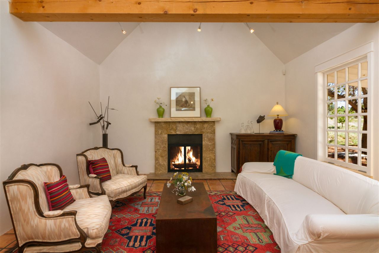 2109 Old Arroyo Chamiso, Santa Fe, NM 87505