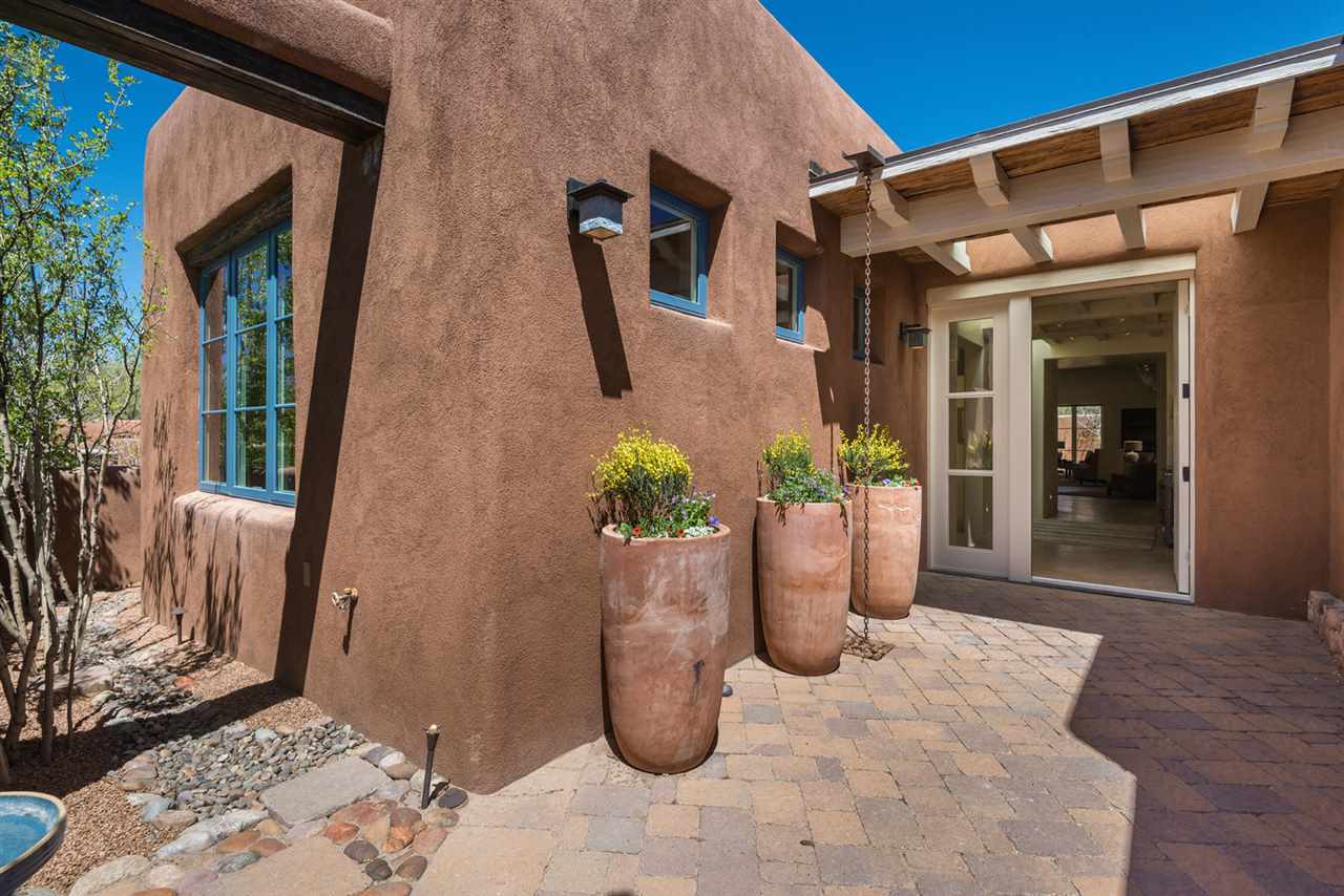 612 Garcia, Santa Fe, NM 87505
