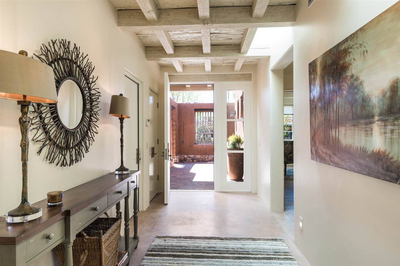 612 Garcia, Santa Fe, NM 87505