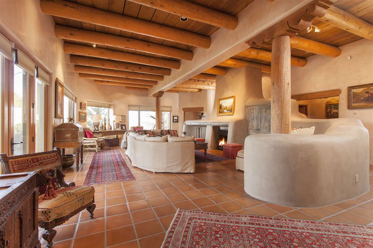 41 VISTA HERMOSA, Santa Fe, NM 87506