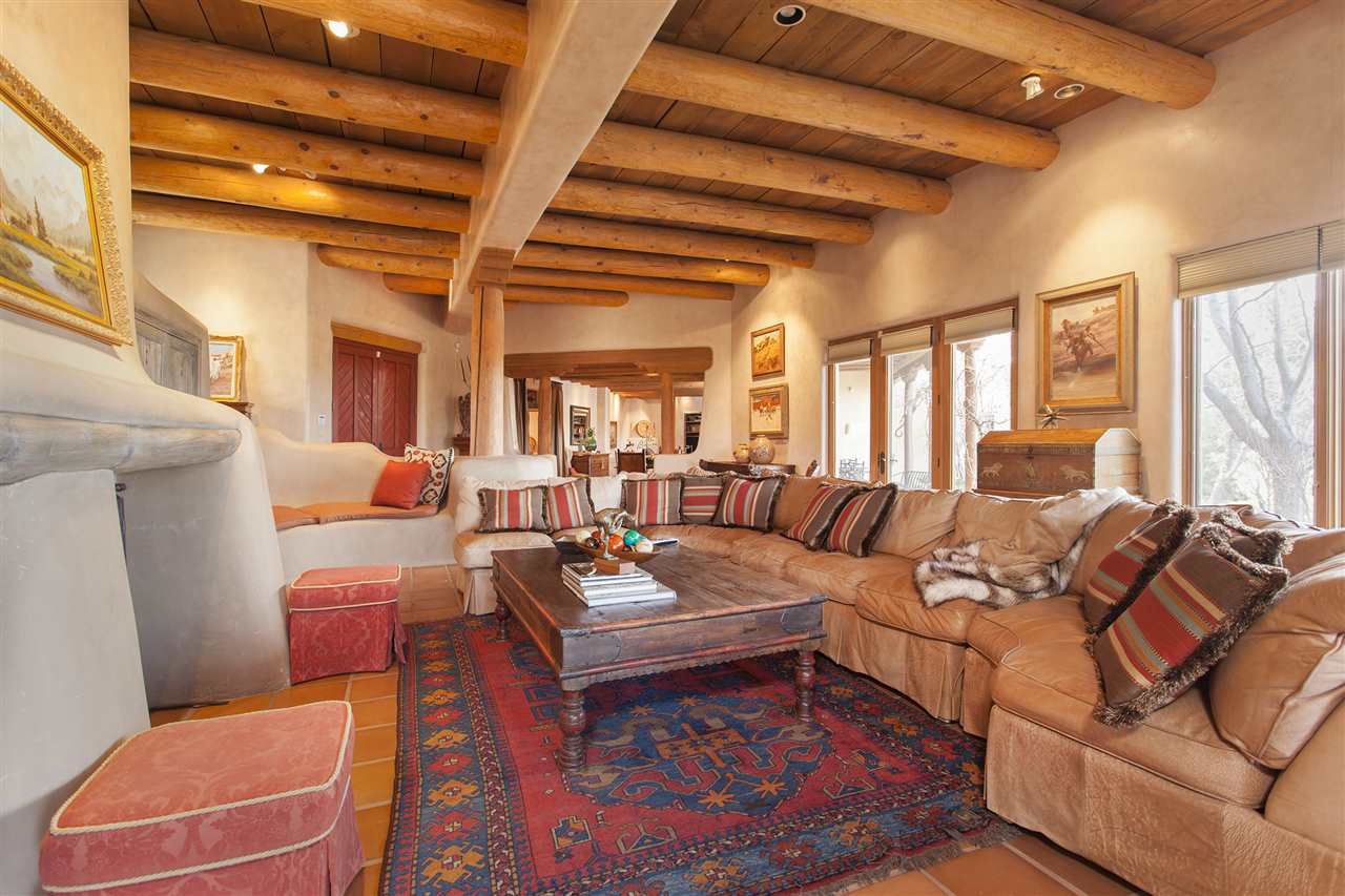 41 VISTA HERMOSA, Santa Fe, NM 87506