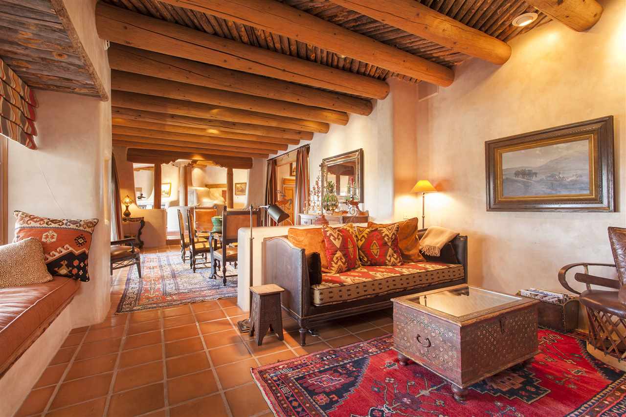 41 VISTA HERMOSA, Santa Fe, NM 87506