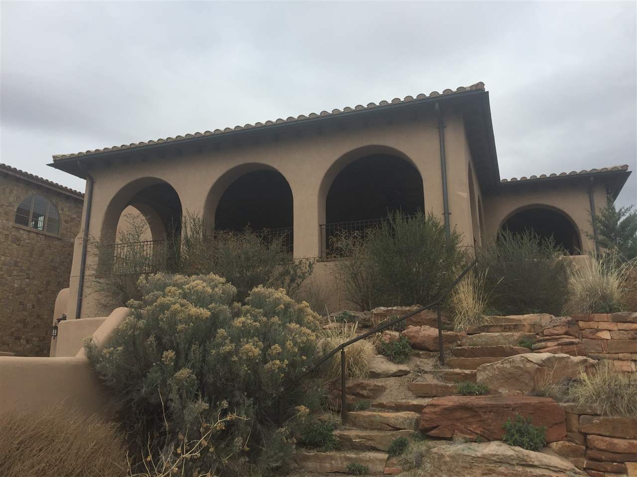16 Hacienda Rincon, Santa Fe, NM 87506