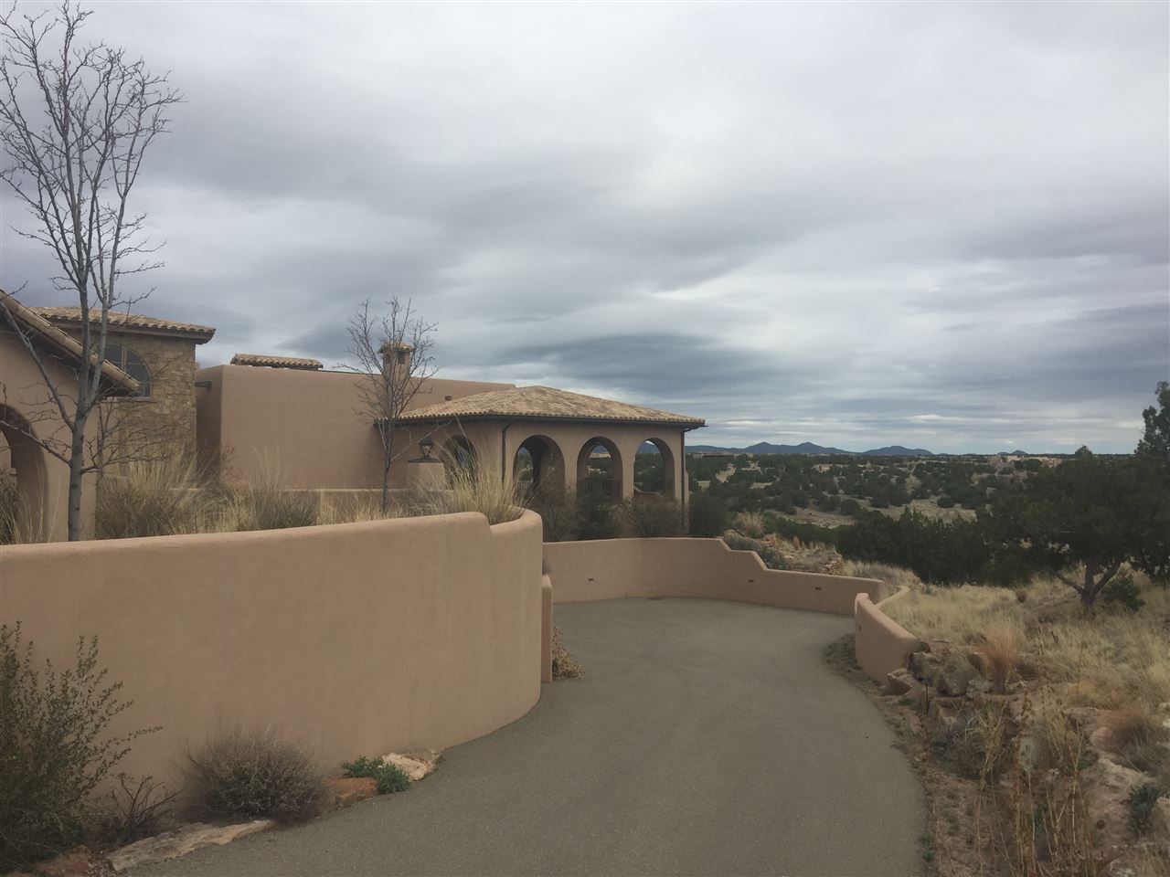 16 Hacienda Rincon, Santa Fe, NM 87506