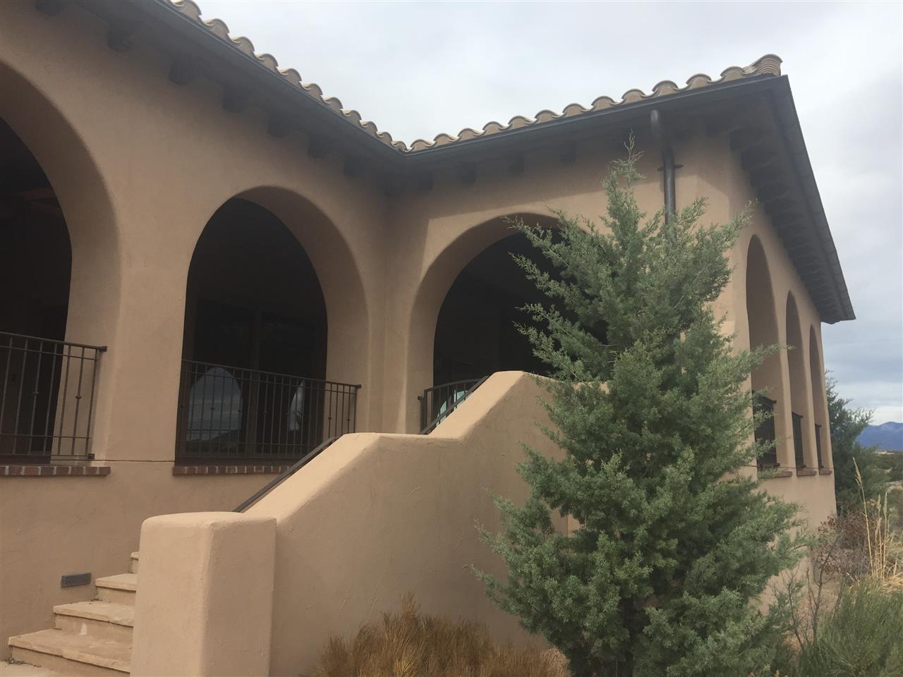 16 Hacienda Rincon, Santa Fe, NM 87506