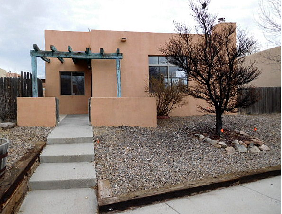 3961 Los MilagrosSanta Fe, NM, 87507Santa Fe County