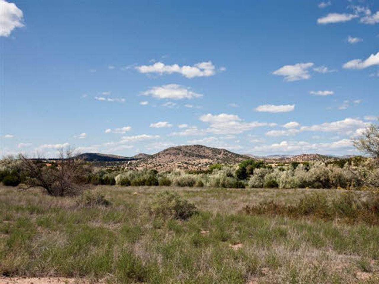 26 CALLE MILPA, Santa Fe, NM 87507