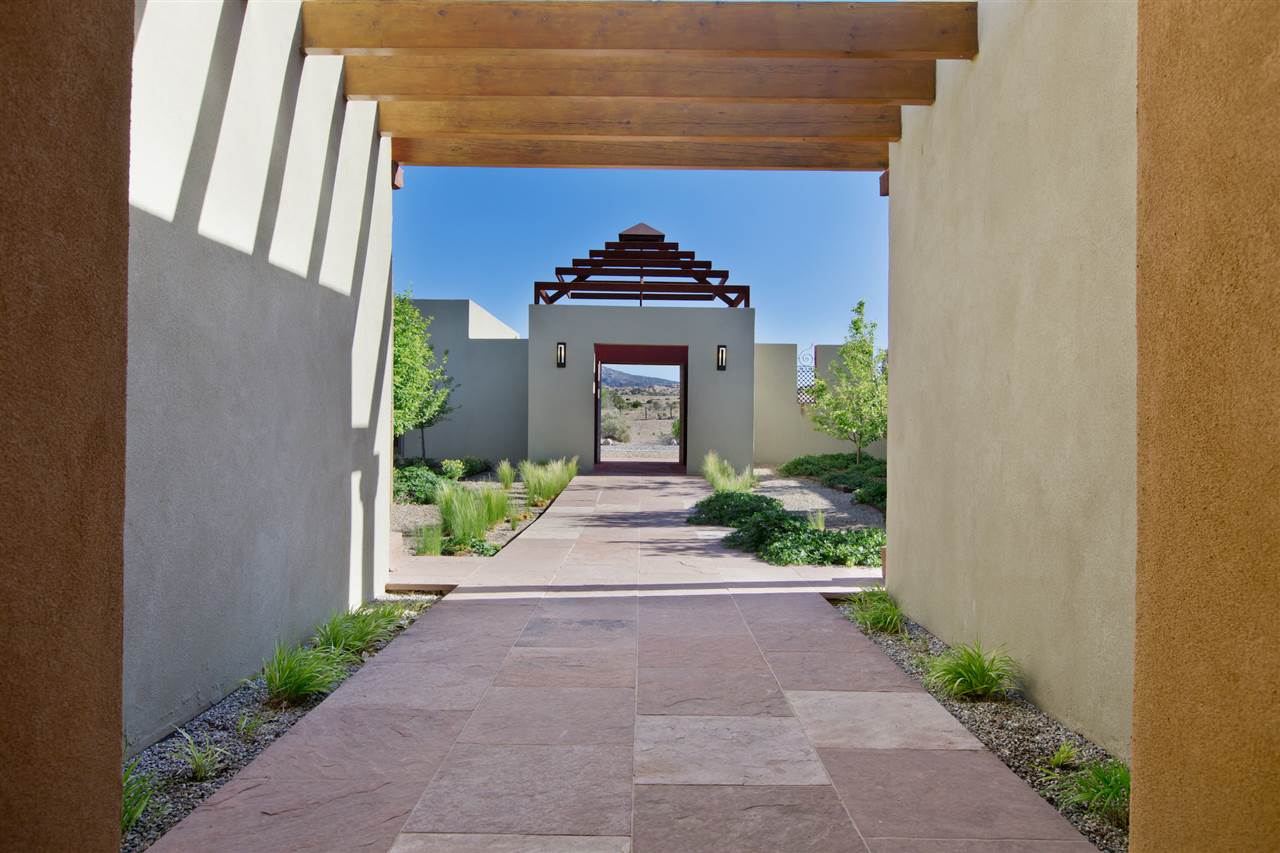 1023 County Road 142, Abiquiu, NM 87510