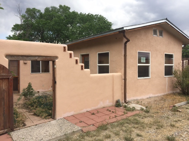 316C Medinas Lane, Espanola, NM 87532