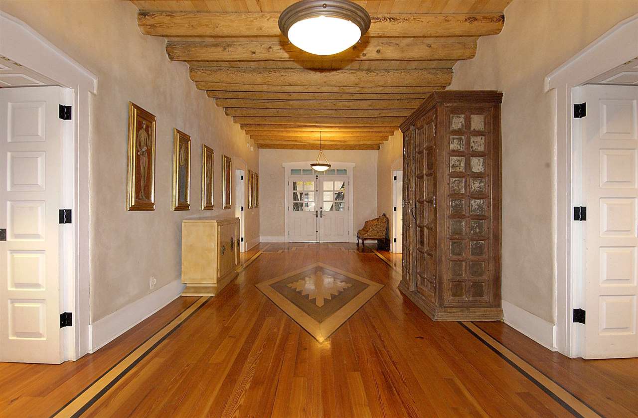 112/114 Padre Martinez, Taos, NM 87571