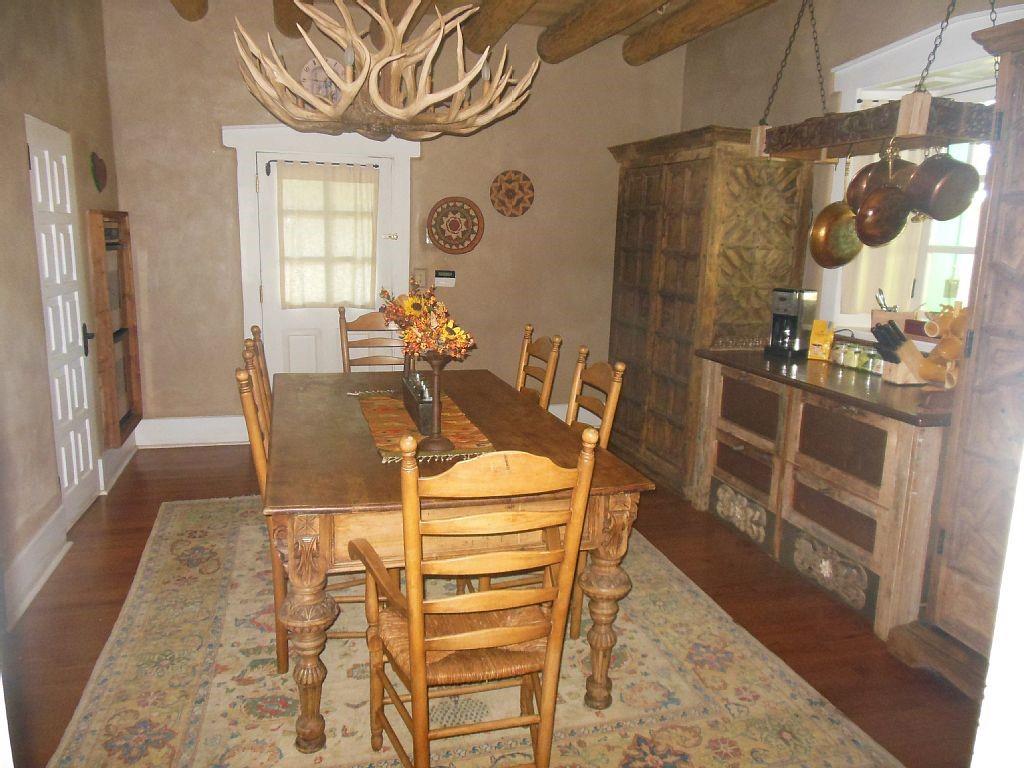 112/114 Padre Martinez, Taos, NM 87571