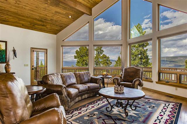 195Via de Maria, Angel Fire, NM 87710