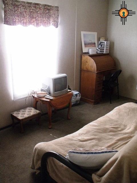 909 Henson, Truth Or Consequences, NM 87901