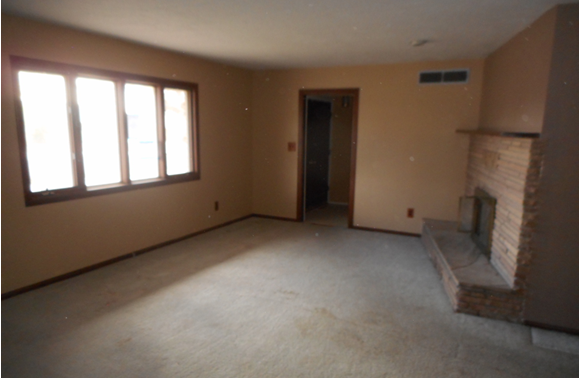 2713 Claude Dove DrLas Cruces, NM, 88001Dona Ana County