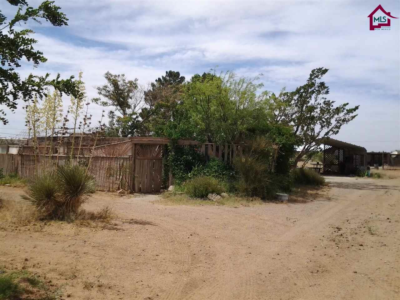 9331LUNA VISTA ROAD, Las Cruces, NM 88012