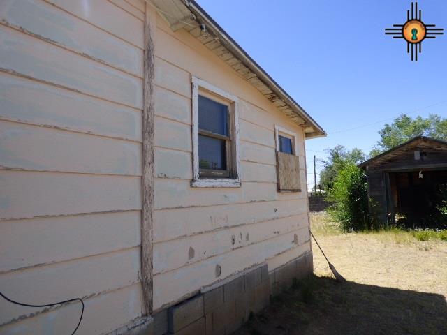 301 Lincoln Street, Santa Clara, NM 88023