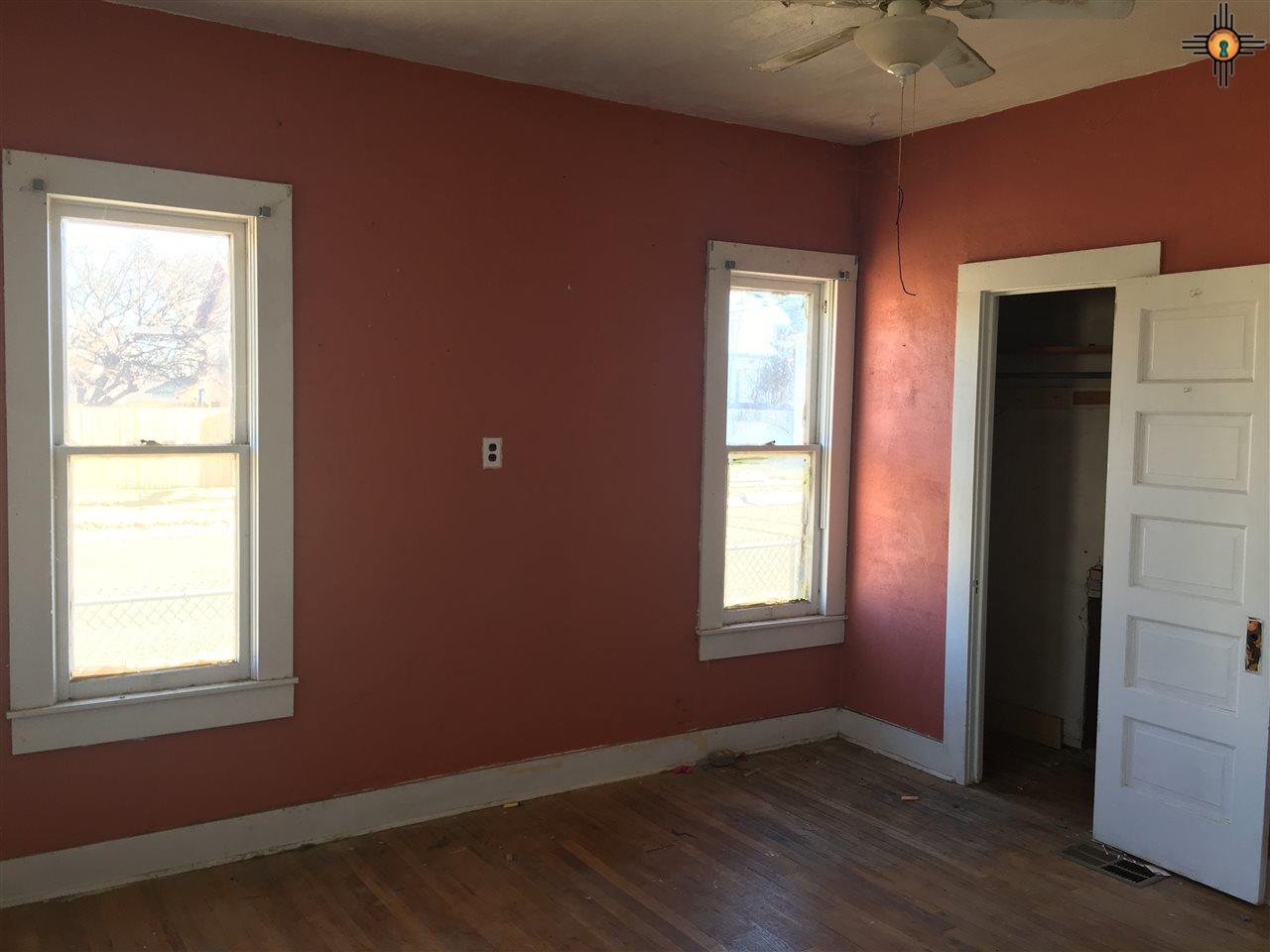 420 S Ave B, Portales, NM 88101