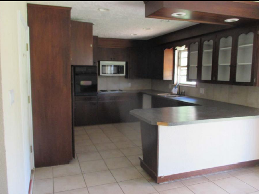 321 Prairieview DrClovis, NM, 88101Curry County