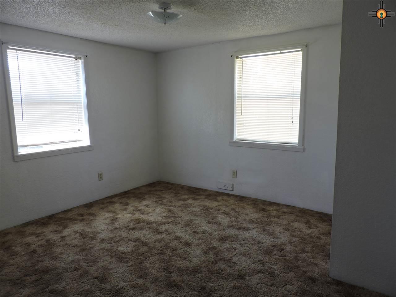 1324 N Ave B, Portales, NM 88130