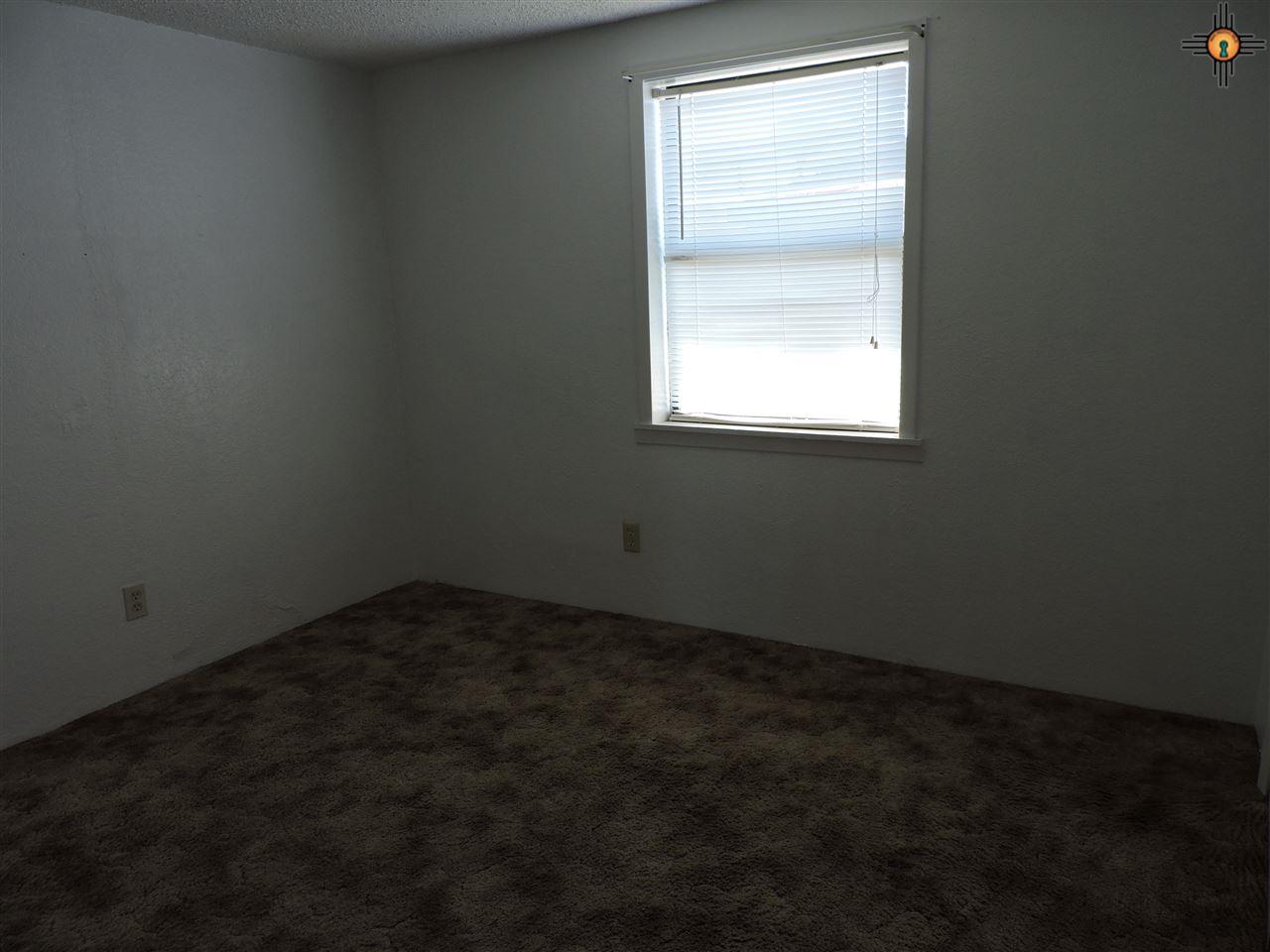 1324 N Ave B, Portales, NM 88130