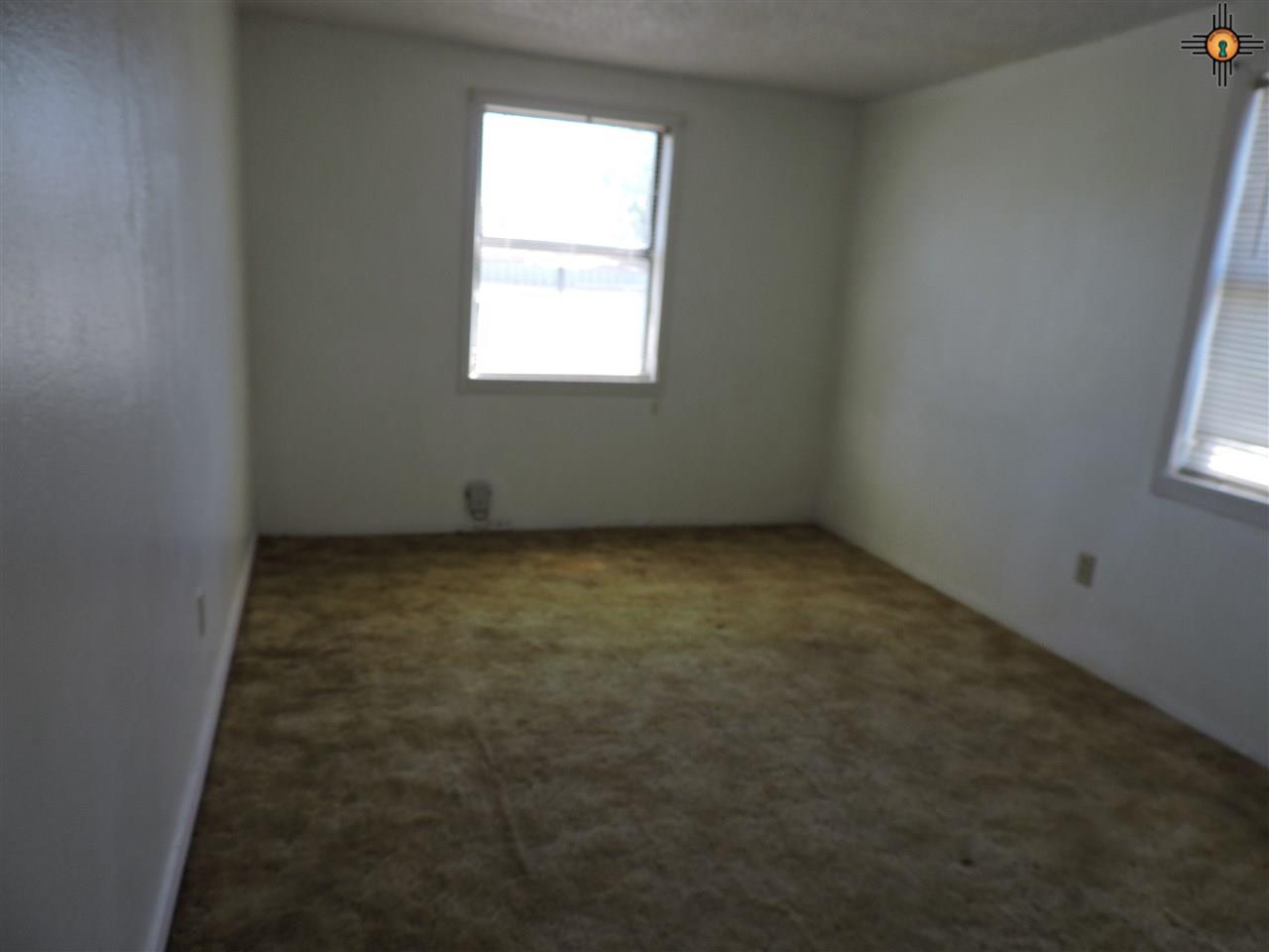 1324 N Ave B, Portales, NM 88130