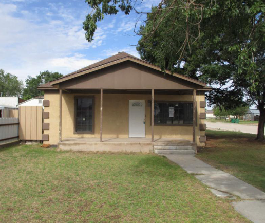 202 S 3rd StLovington, NM, 88260Lea County