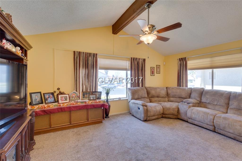 1910 GOLDEN SHADOW Court, Henderson, NV 89002