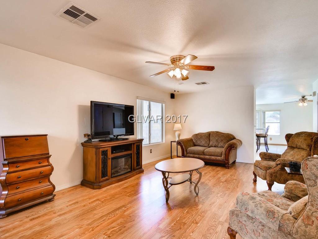 693 FOREST HAVEN Way, Henderson, NV 89011