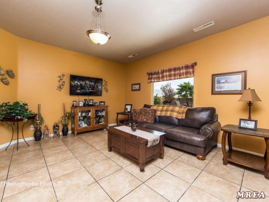 520 Pinyon Ln, Mesquite, NV 89027