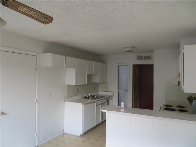 725 Van Ert AveNorth Las Vegas, NV, 89030Clark County