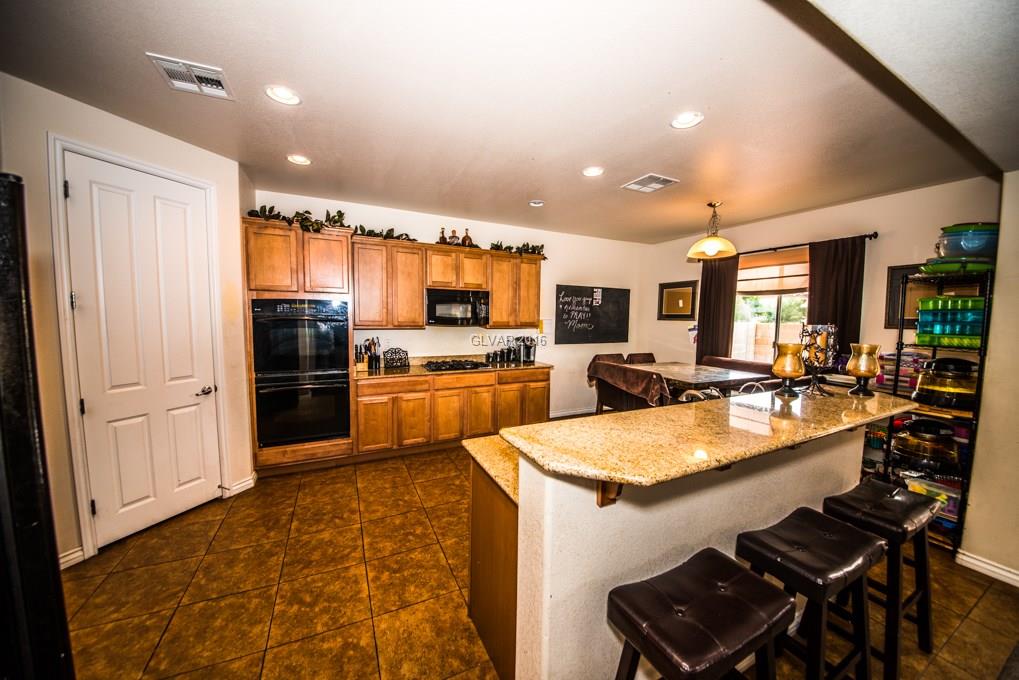 113 PEAK VILLA, North Las Vegas, NV 89031