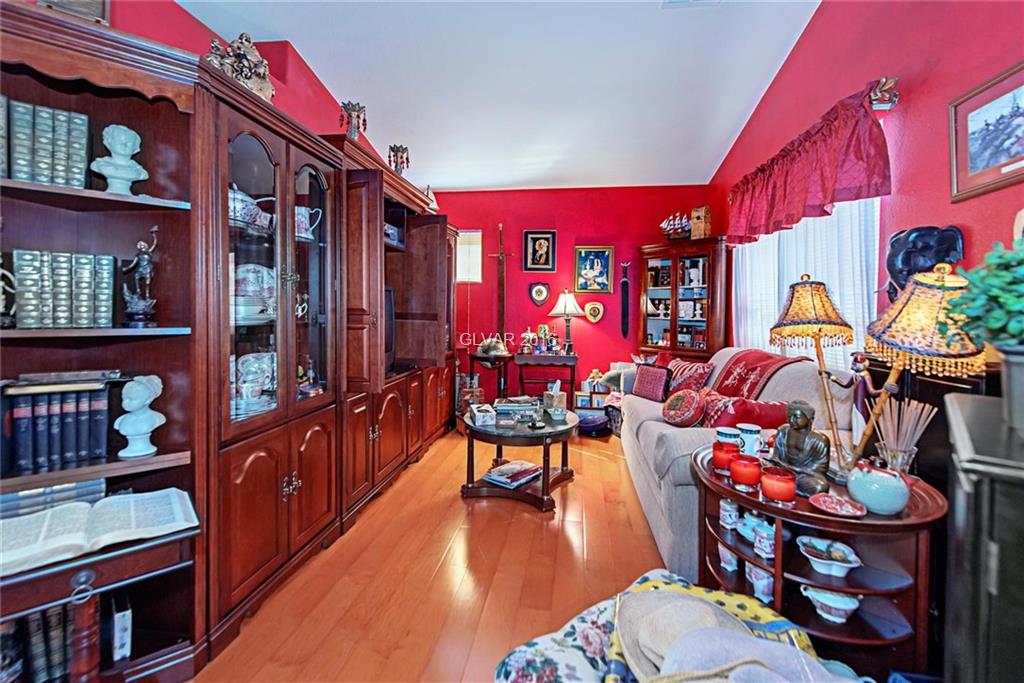 1121 ELLIOT PARK Avenue, North Las Vegas, NV 89032