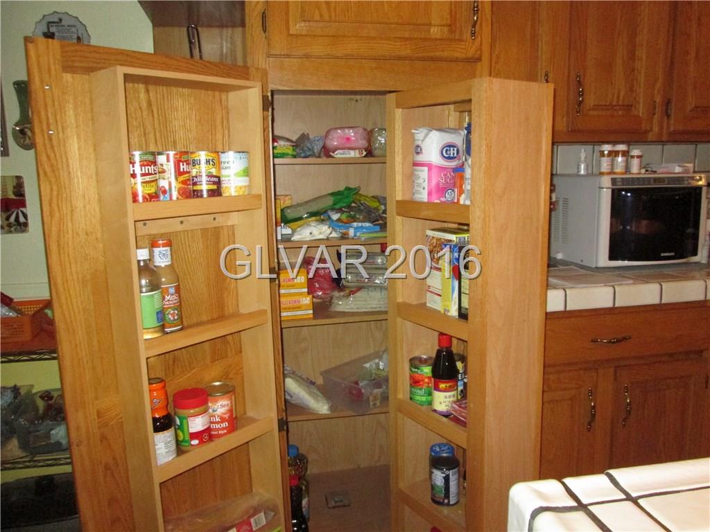 171 West LEFFNER, Pahrump, NV 89060