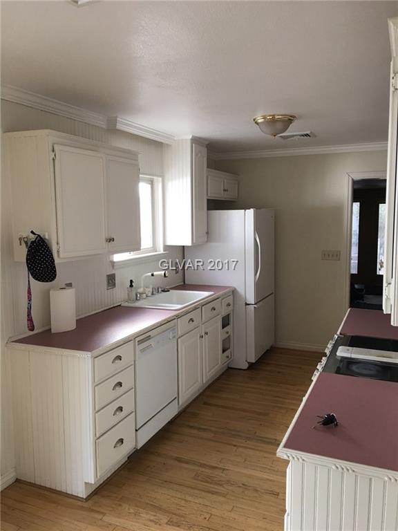 1127 DOUGLAS Drive, Las Vegas, NV 89102